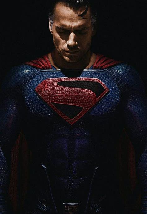 I probably should do something that involves colors but not gonna lie he looks really good in black and white. superman henry cavill kingdom come | Superman wallpaper ...