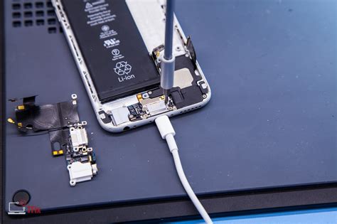 If you're having trouble charging your apple iphone 6, it's possible that either liquid came into contact with your charge port, or one of the pins are broken. iPhone 6S Charging Port Replacement - 👩‍💻 Apple Repair Centre