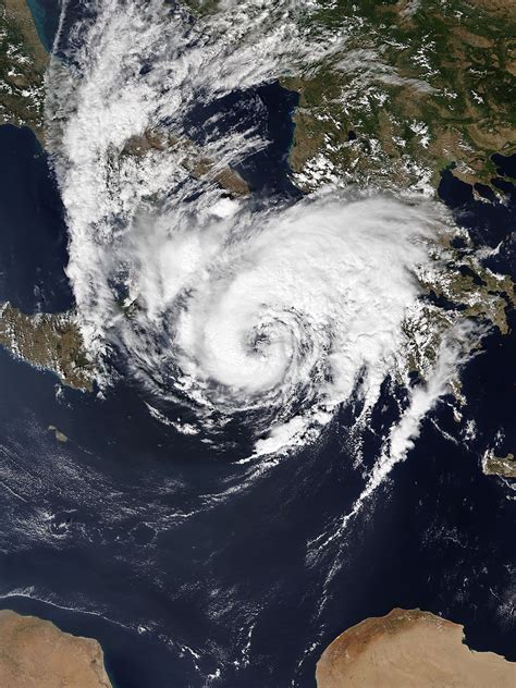 Cyclone intensifying, moving towards gujarat, says imd. Cyclone Ianos - Wikipedia