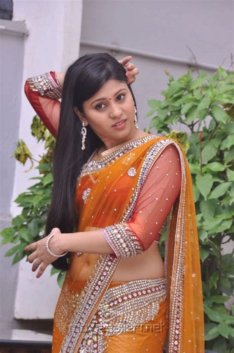 Telugu Actress Jiya Khan Hot Saree Photos