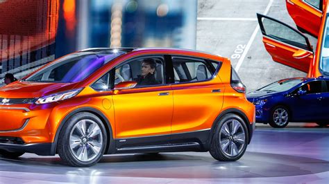 Chevy Previews 30k 200 Mile Electric Car With Bolt Concept Live