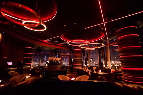 Bar Of The Month Cé La Vi Whats On Dubai Review