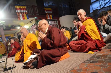 Comment Devenir Bouddhiste