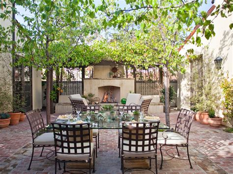Stylish And Functional Outdoor Dining Rooms Outdoor
