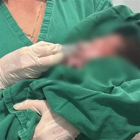 Bebê recém nascido é encontrado dentro de sacola na zona Sul de