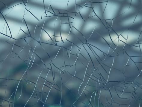 Wallpapers Box Windows Shattered Glass High Definition Wallpapers