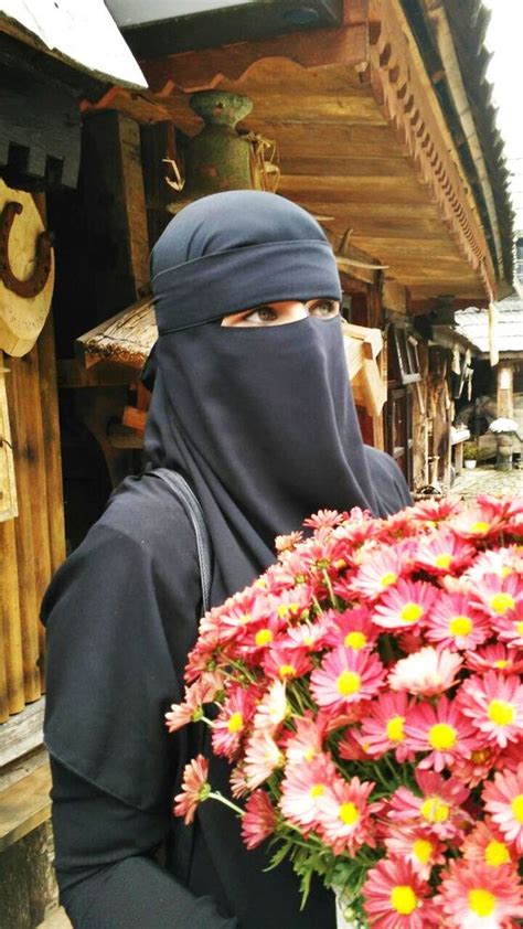 يعد الفحص الطبي قبل الزواج إجراءٌ صحيٌ وقائيّ، يهدف بدوره إلى الحد من انتشار بعض أمراض الدم الحرج الذي يرافق طلب البعض إجراء هذا الفحص، ويساهم أيضًا في نشر الوعي بما يعرف بالزواج الحكم الشرعي لفحوصات ما قبل الزواج. مطلقة كويتية للزواج اعيش فى النرويج ابغا شريك لحياتي جاد ...