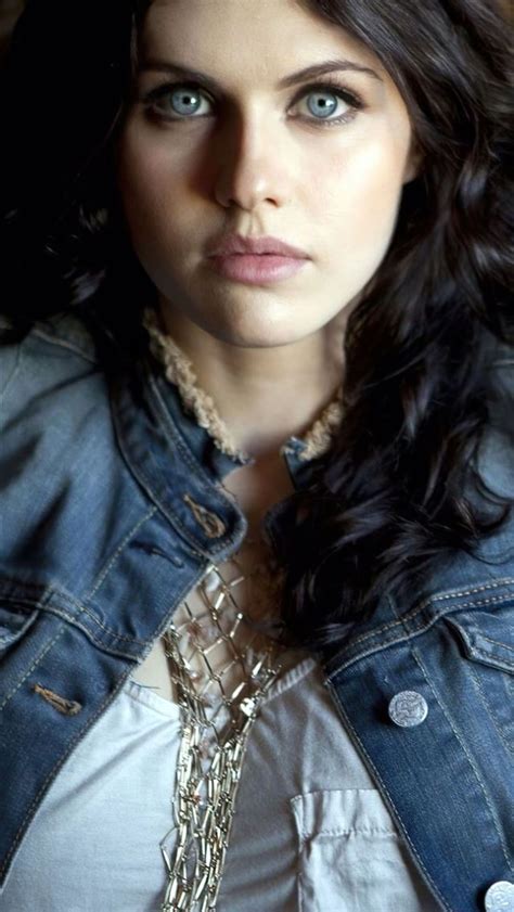 Alexandra Daddario 2020 Actress 4k Iphone Wallpapers Free Download