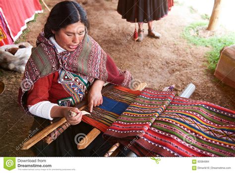 Peruvian Woman Making Traditional Wool Editorial Stock ...