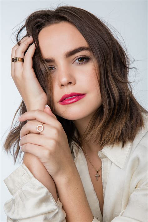 17 Does Bailee Madison Have A Prosthetic Leg Pictures Bailee Madison Blogs