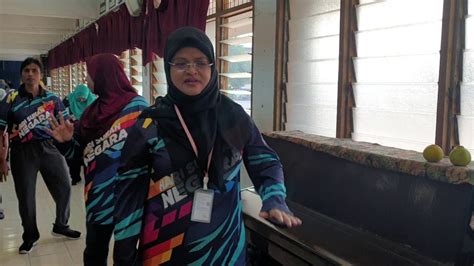 Perform a wide range of administrative and office support activities for the department and/or managers and supervisors to facilitate the efficient operation of… subang jaya. SENAMROBIK SK SS19 SUBANG JAYA - YouTube