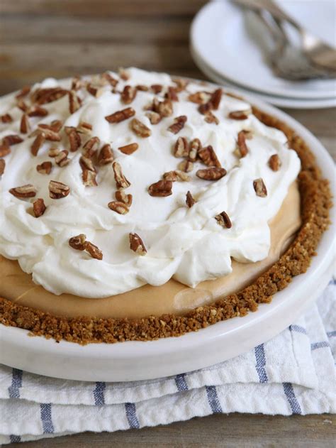 caramel cream pie with gingersnap pecan crust completely delicious