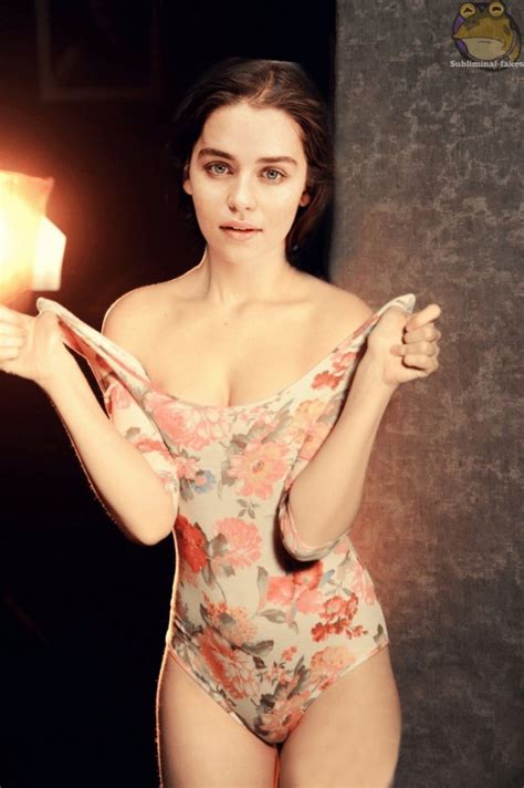 The Hottest Emilia Clarke Photos Thblog