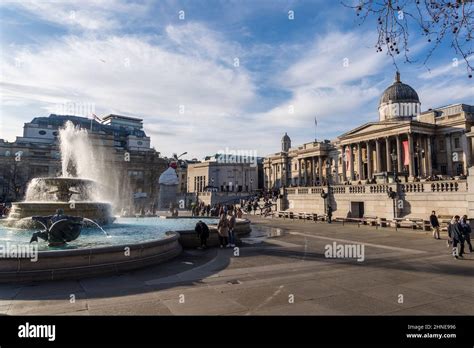 Fountain And National Gallery At Trafalgar Square London England Uk