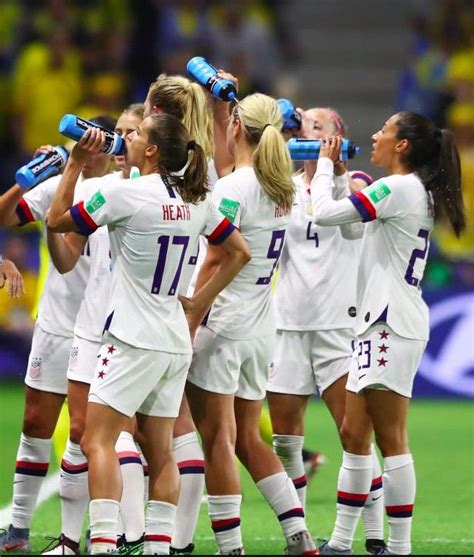 uswnt cooling break🥤2019 fifa women s world cup us women s national soccer team girls soccer
