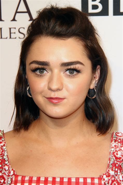 Maisie Williams Hairstyles And Hair Colors Steal Her Style
