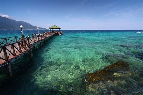 Sekiranya anda berkunjung ke sini silalah singgah ke colmar tropical french theme resort sebagai salah satu tempat menarik di pahang. Wisata Malaysia - Pulau Tioman - Anekatempatwisata