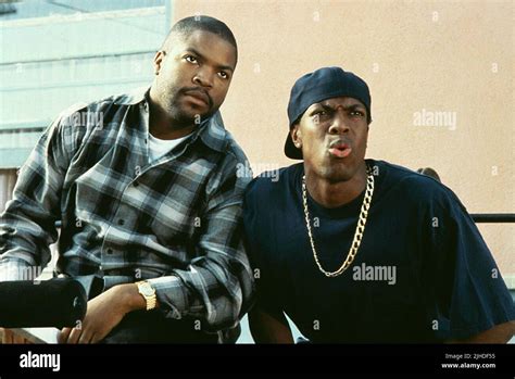 Ice Cube Chris Tucker Friday Stock Photo Alamy