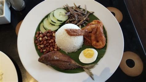 Nasi lemak liverpool @matroy penang. Nasi Lemak, Filipino style? Only in St Giles Makati ...