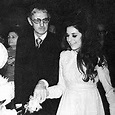 Bobbie Gentry & Bill Harrah marry in 1969 | Old celebrities, Bobbie ...