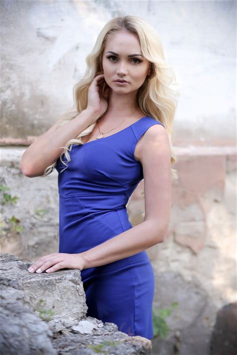 Cute Alina 35 Y O From Donetsk With Blonde Hair Id 396369 Ukrainian Brides Ladadate