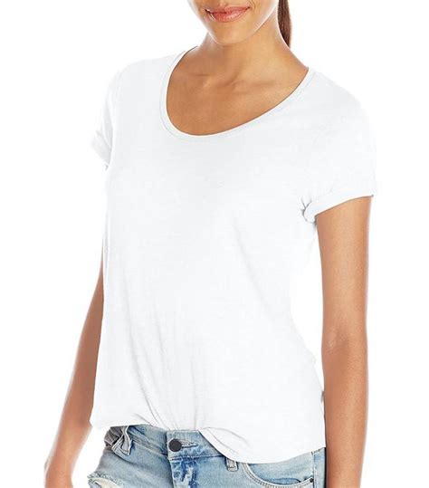 Rated The 25 Best White T Shirts On Amazon Who What Wear Best White Shirt Perfect White Tee