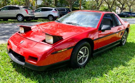 Mid Engine Survivor 1986 Pontiac Fiero Gt Barn Finds