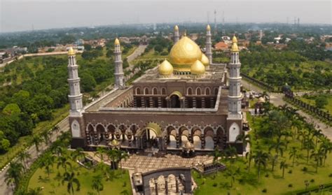 Top Download Gambar Masjid Kubah Emas Goodgambar Imagesee