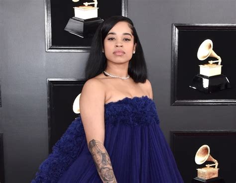 Ella Mai From 2019 Grammys Red Carpet Fashion E News