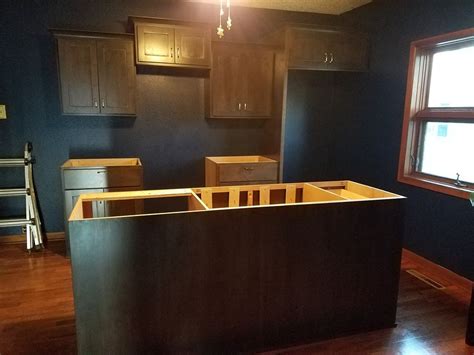 The process is simple — simply choose a kitchen layout, add appliances, pick your cabinet style and color and more. Reliable Custom Kitchen Cabinets in Mt Vernon, IL 62864.