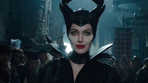 Angelina Jolie Returns For Maleficent 2 In 2019