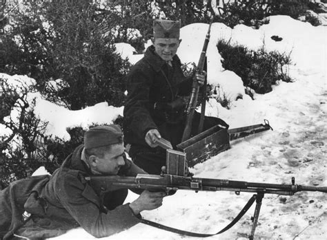 The Zb Vz 26 A Czechoslovakian Machine Gun