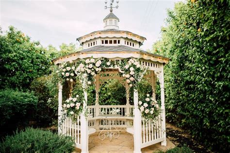 Florals Provided By Florist To Decorate Gazebo In 2020 Gazebo Flower