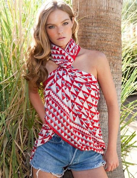 scarf worn as a halter top fashion scarf styles diy fashion