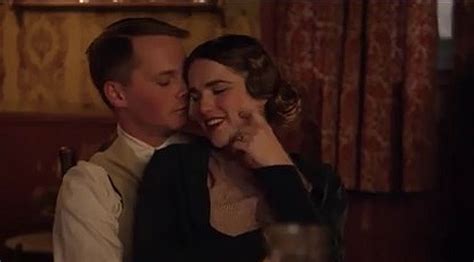 Last Ride Of Bonnie And Clyde Timeless S01e09 Tvmaze