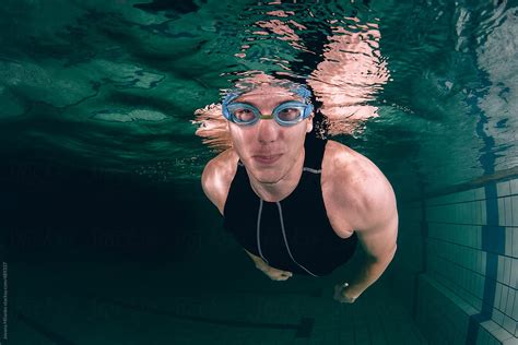 Portrait Of A Professional Swimmer Del Colaborador De Stocksy Jovana