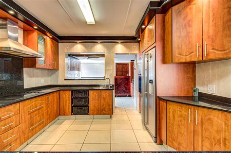 3 bedroom houses for sale in shirley croydon. 3 Bedroom House For Sale in Croydon | RE/MAX™ of Southern ...