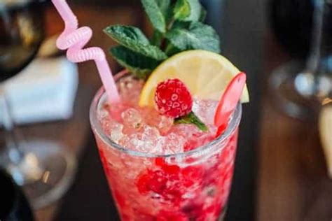 9 Best Non Carbonated Alcoholic Drinks When Not Feeling Fizzy