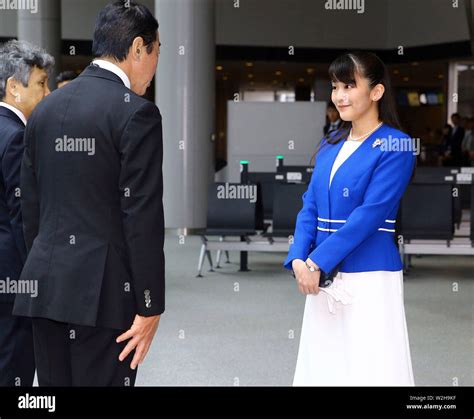 Princesa Japonesa Mako Es Retratada En El Aeropuerto De Narita Cerca