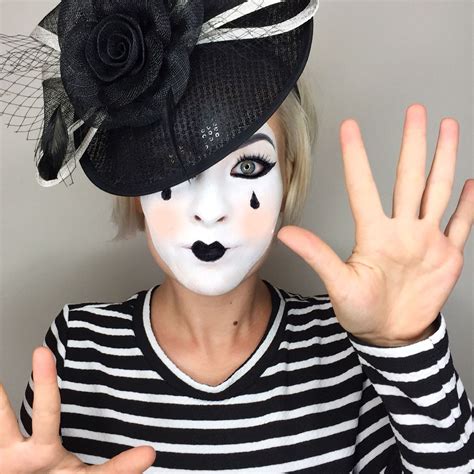 mime makeup for halloween simple costume idea love it makeupartist411 halloween makeup