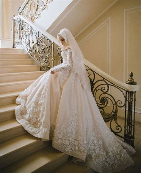 Elegant Hijab Bridal Look Ideas To Wear At Your Wedding Hijab