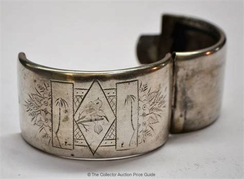 Early 1900s Silver Egyptian Revival Style Ladies Wide Bangle With