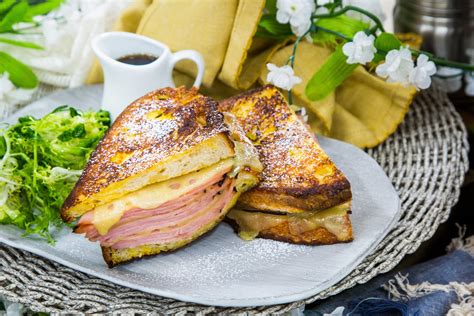 It has a nice thick batter and is absolutely delicious. The Best Monte Cristo Sandwich Recipe