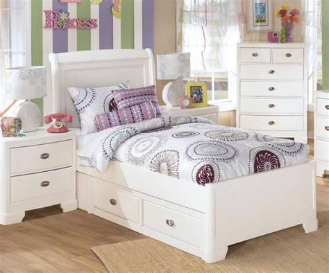Keep your children sleeping soundly every night with our selection of kids' bedroom sets and furniture. 20 Beauty White Bedroom Furniture for Girls | Childrens ...
