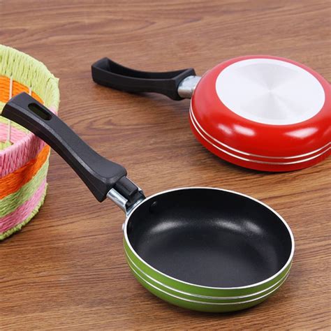 The New Kitchen Mini Small Frying Pan Non Stick Pan Small Frying Pan