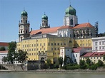 Datei:Alte Residenz Dom Passau.jpg – Wikipedia