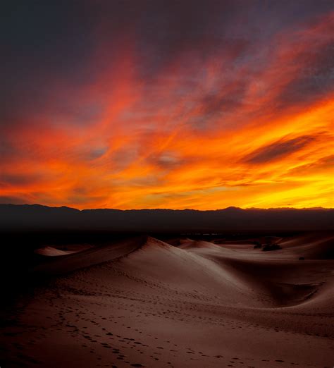 Burning Sunset Dark Desert 4k Hd Nature 4k Wallpapers