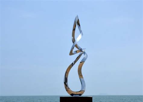 Patung Abstrak Stainless Steel Modern Yang Dibuat Khusus Untuk Seni