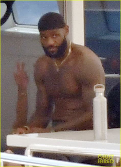 Lebron James Looks So Fit While Working Out Shirtless On A Yacht Photo Lebron James
