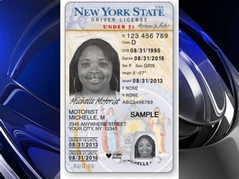 Ny Dmv Prepares To Unveil New Black And White Drivers Licenses Cbs